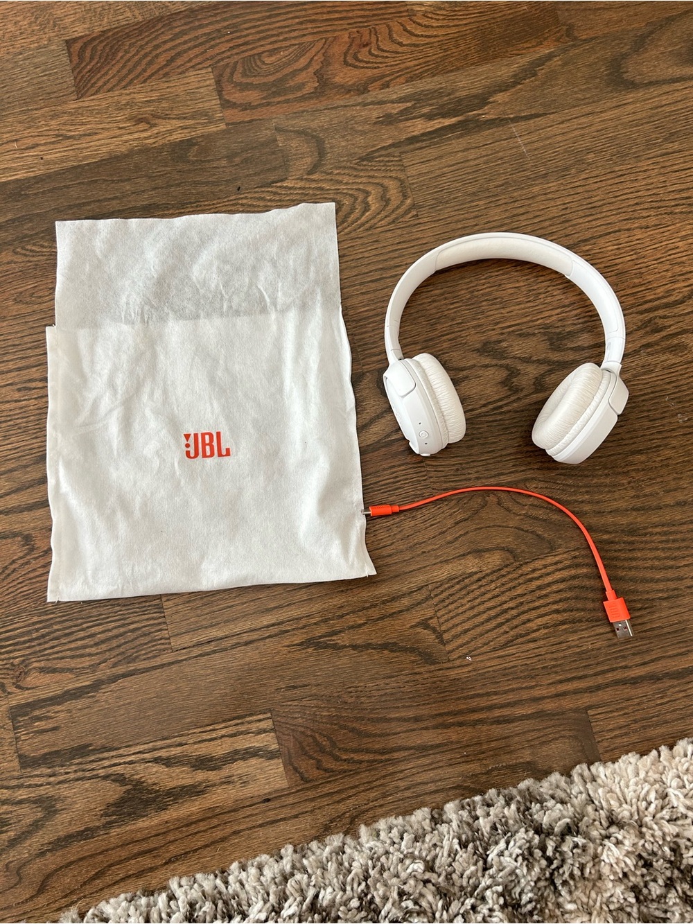 JBL White On-Ear Wireless Headphones